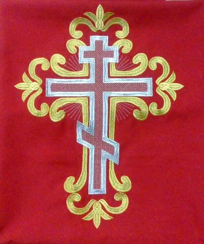 Катапітасма (церковна завіса на врата з вишитим хрестом) — фото 1