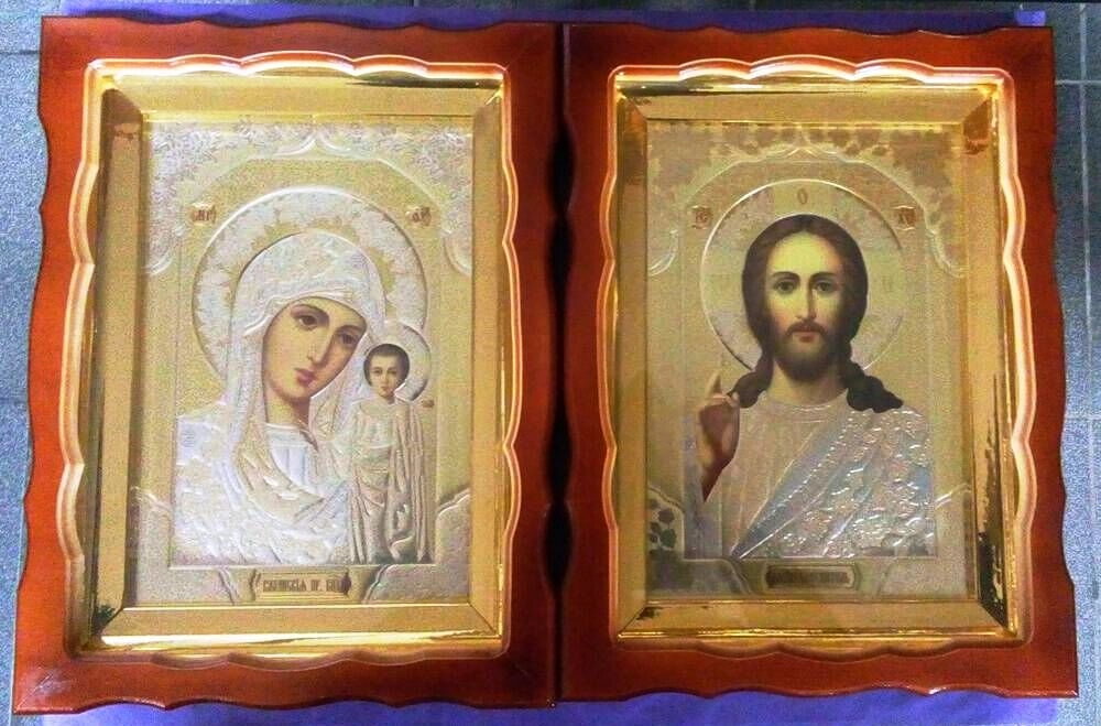 Ікони пара, в дерев'яному фігурному кіоті, 23х30 — мініатюра 2