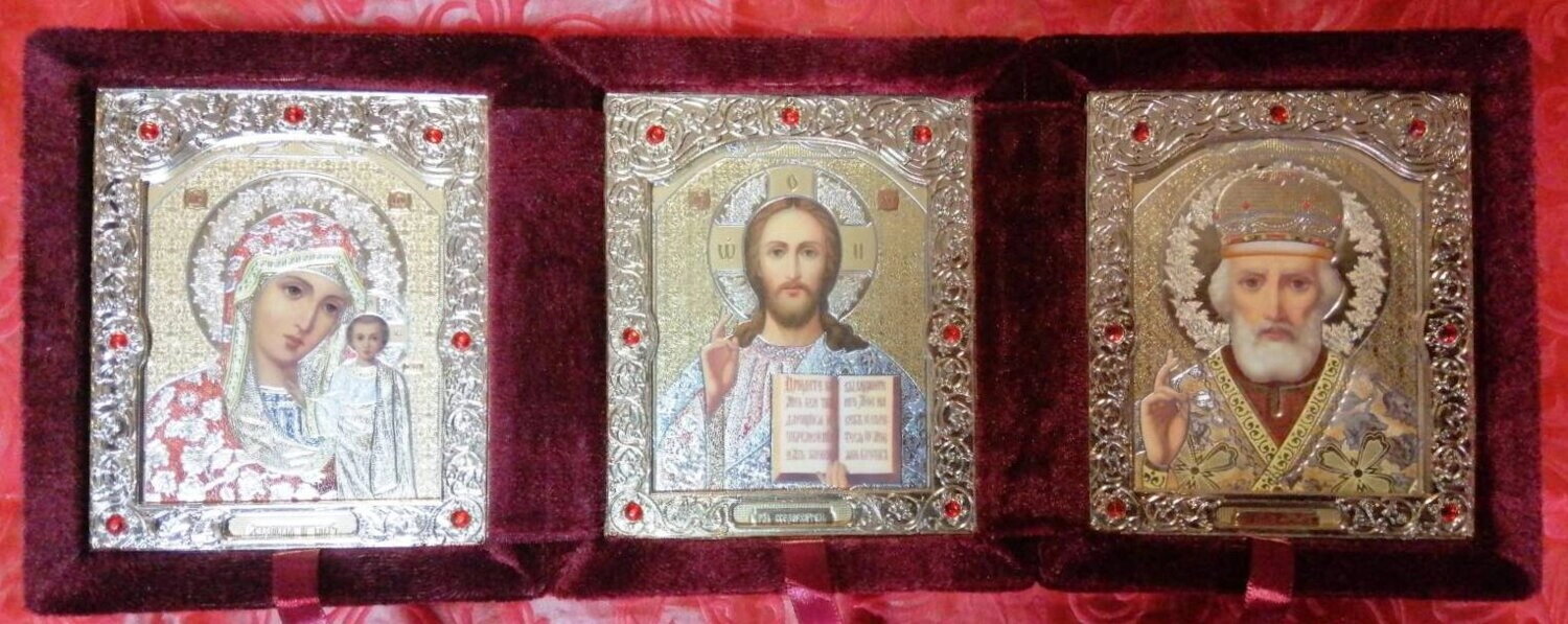 Складень оксамитовий потрійний, бордовий, з іконами що виймаються + стрази, 10х12 см. — фото 1