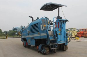 Дорожная фреза Wirtgen W100F.