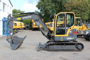 Міні-екскаватор Volvo ECR 58.