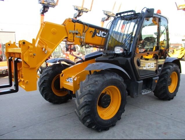 Телескопічний навантажувач JCB 535-95. - характеристики