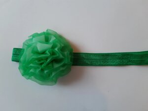Дитяча пов'язка зелена - розмір універсальний (на резинці), квітка 7см