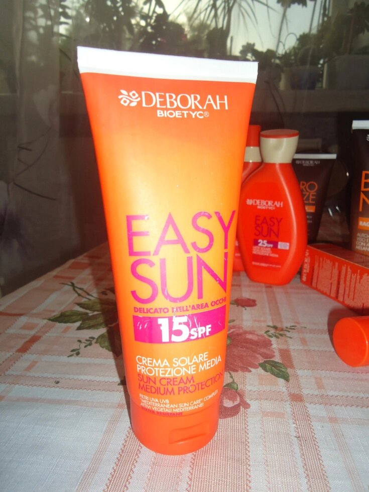 Deborah easy sun crema захист від сонця 15 spf від компанії Chaban Olha - фото 1