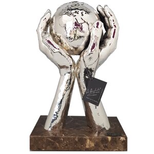 Скульптура Anglada «Світ у твоїх руках», 31х12х20 см (121Pa)