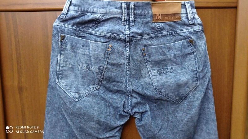 Брендові чоловічі джинси в ідеальному стані, розмір 30 від компанії ПО СПЕЦАНТЕННИ Зв'язок без перешкод! - фото 1