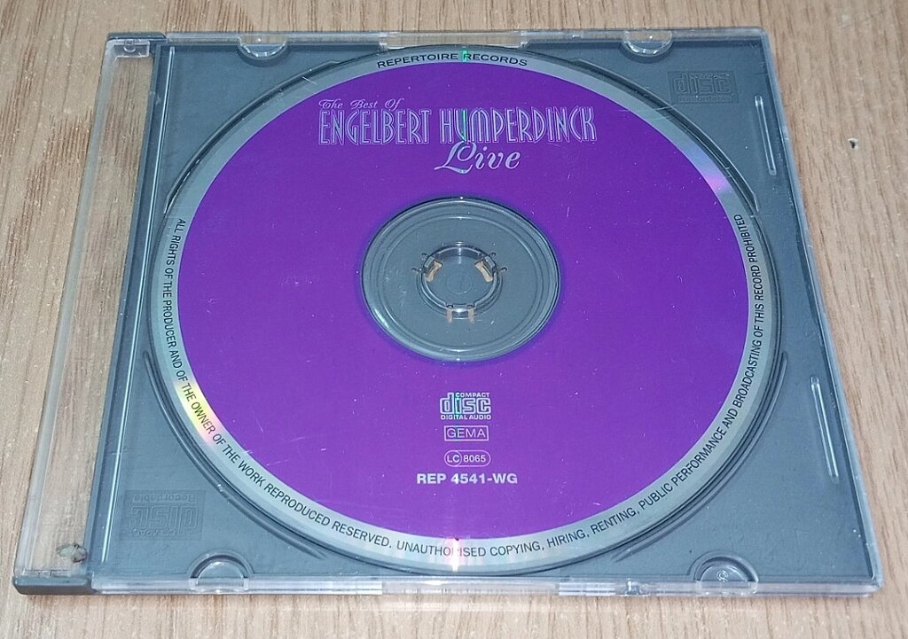 CD диск Engelbert Humperdinck Live від компанії ПО СПЕЦАНТЕННИ Зв'язок без перешкод! - фото 1