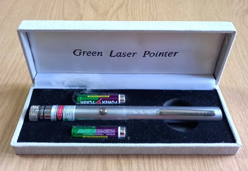 Лазер діджея з насадкою Green laser Pointer 200 мВт. Вітринний зразок. від компанії ПО СПЕЦАНТЕННИ Зв'язок без перешкод! - фото 1