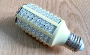 LED лампа для радиолюбителей на запчасти