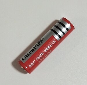 Акумулятор UltraFire BRC 18650 3000mAh 3.7V Li-ion, з платою захисту, для ліхтарів та радіоприймачів