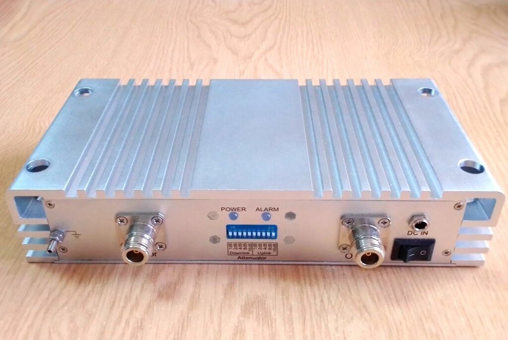 Підсилювач сигналу стільникового зв'язку SYN-9020F-G 900 MГц із захистом мережі, 600-800 кв. м. від компанії ПО СПЕЦАНТЕННИ Зв'язок без перешкод! - фото 1