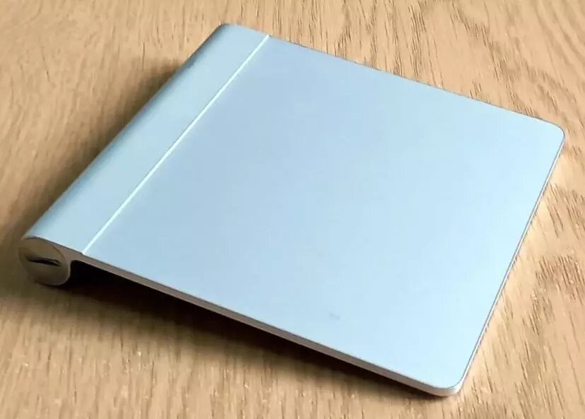 Трекпад Apple Magic Trackpad Silver Bluetooth (A1339), Ю б/у в чудовому стані від компанії ПО СПЕЦАНТЕННИ Зв'язок без перешкод! - фото 1