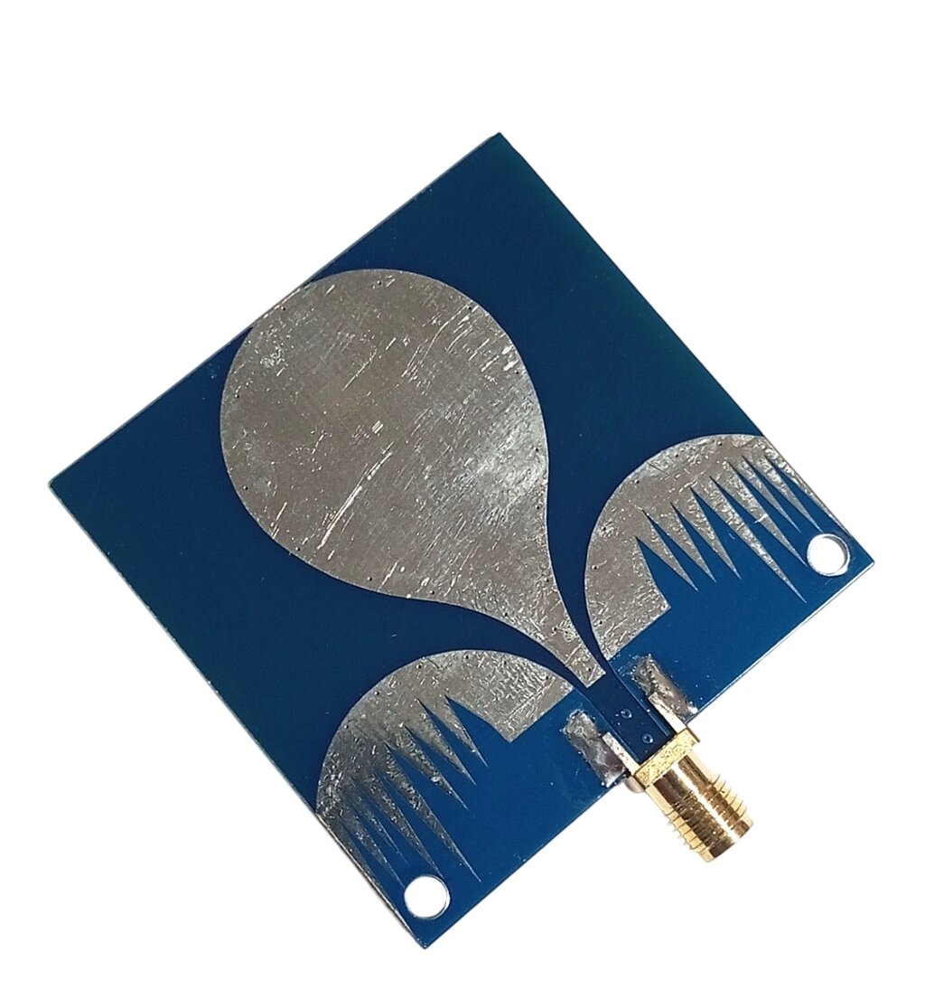 UWB-антена 2GHz-7GHz 3dBi, до 10W, SMA, 50х50 мм від компанії ПО СПЕЦАНТЕНИ Зв'язок без перешкод! - фото 1